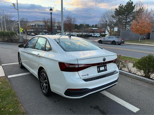 2025 Volkswagen Jetta 1.5T SE