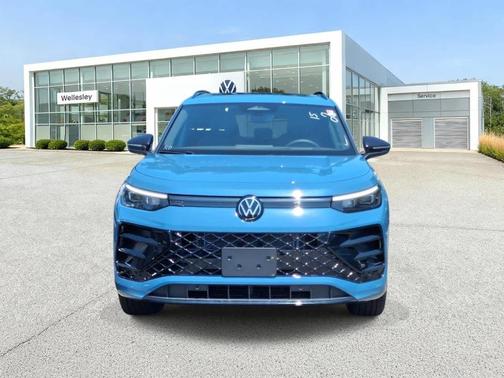 Monterey Blue Pearl 2026 Volkswagen Tiguan 2.0T SE R-Line Black