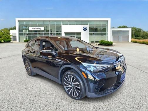 Deep Black Pearl Effect 2025 Volkswagen ID.4 Pro