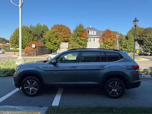 2022 Volkswagen Atlas 2.0T SE