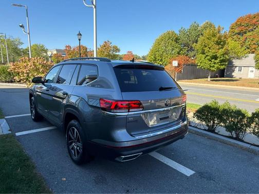2022 Volkswagen Atlas 2.0T SE
