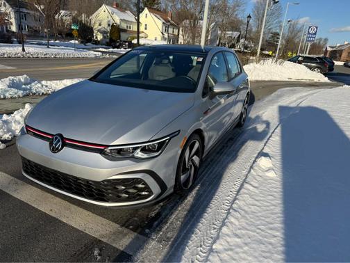 2022 Volkswagen Golf GTI 2.0T SE