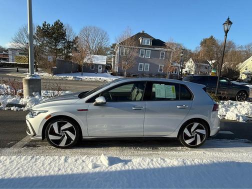 2022 Volkswagen Golf GTI 2.0T SE