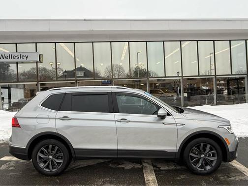 2023 Volkswagen Tiguan 2.0T SE