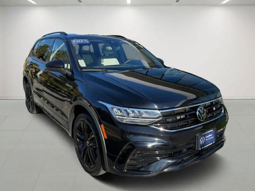 2022 Volkswagen Tiguan 2.0T SE R-Line Black