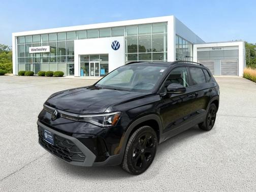 2025 Volkswagen Taos 1.5T SE Black