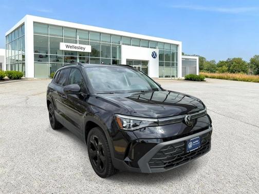 2025 Volkswagen Taos 1.5T SE Black