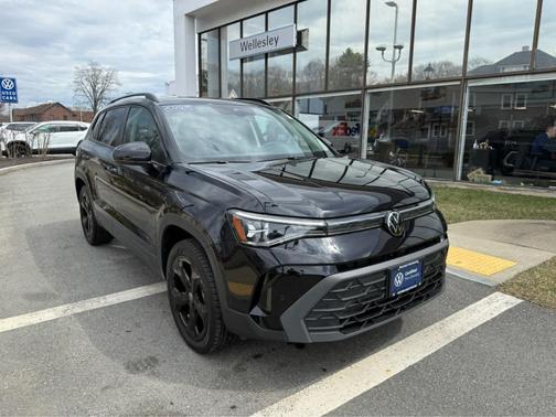 2025 Volkswagen Taos 1.5T SE Black