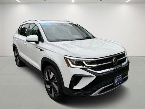 2024 Volkswagen Taos 1.5T SEL