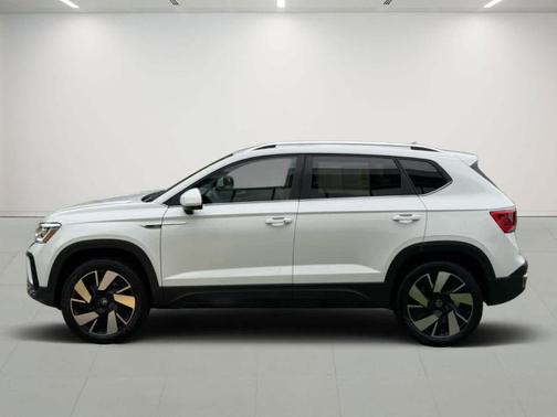 2024 Volkswagen Taos 1.5T SEL