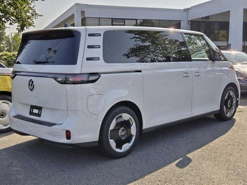 2025 Volkswagen ID. Buzz Pro S