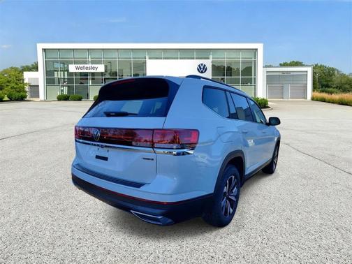 2026 Volkswagen Atlas 2.0T SE