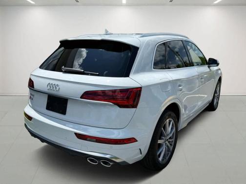 2024 Audi SQ5 3.0T Premium Plus