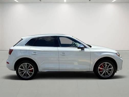 2024 Audi SQ5 3.0T Premium Plus