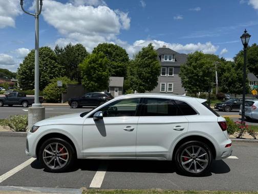 2024 Audi SQ5 3.0T Premium Plus