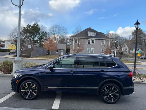 2024 Volkswagen Tiguan 2.0T SEL R-Line