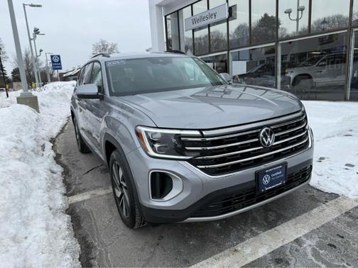 2025 Volkswagen Atlas 2.0T SE