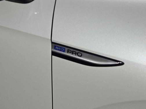 2025 Volkswagen ID.4 Pro