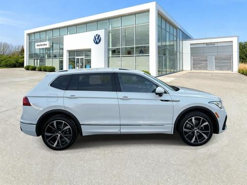 2022 Volkswagen Tiguan 2.0T SEL R-Line