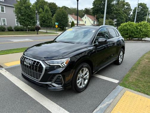 2024 Audi Q3 45 S line Premium
