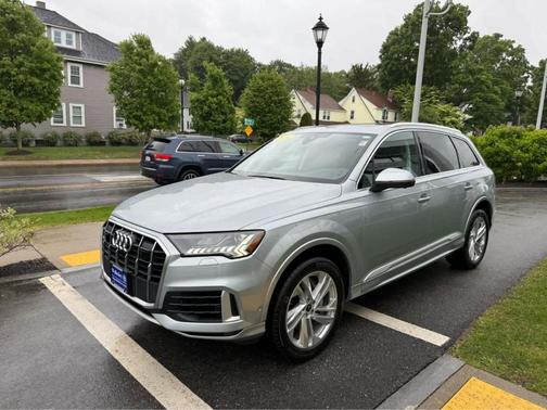2024 Audi Q7 55 Premium Plus