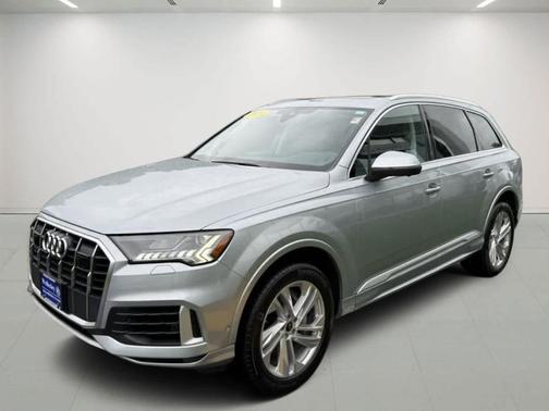 2024 Audi Q7 55 Premium Plus