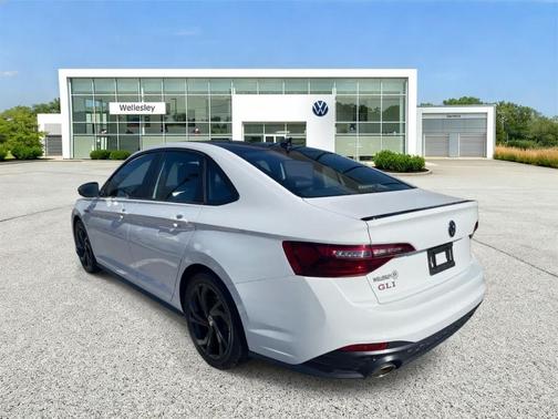 Pure White / Black Roof 2024 Volkswagen Jetta GLI 2.0T Autobahn