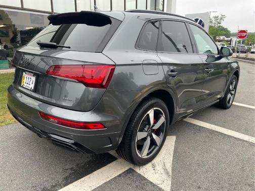 2024 Audi Q5 45 S line quattro Premium