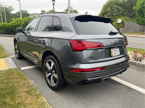 2024 Audi Q5 45 S line quattro Premium
