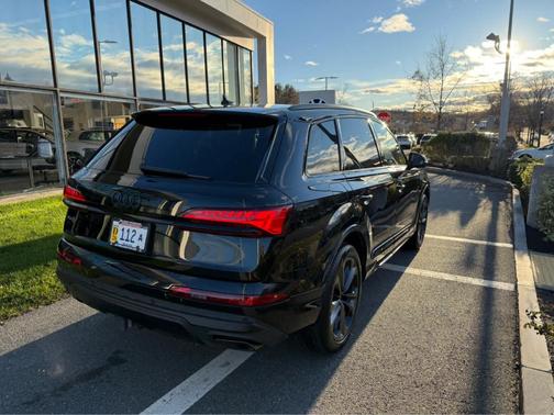 2025 Audi Q7 55 Premium Plus