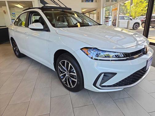 2025 Volkswagen Jetta 1.5T SE