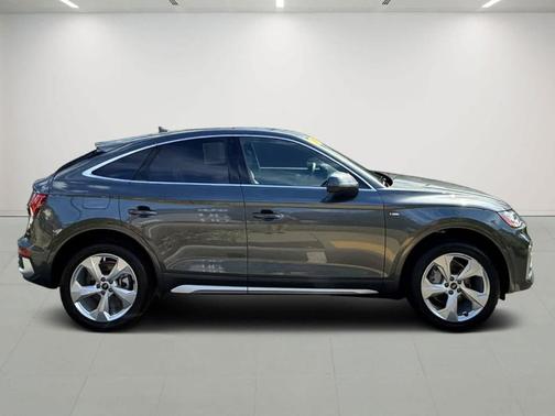 2024 Audi Q5 45 S line quattro Premium