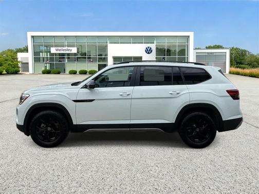 2025 Volkswagen Atlas 2.0T Peak Edition