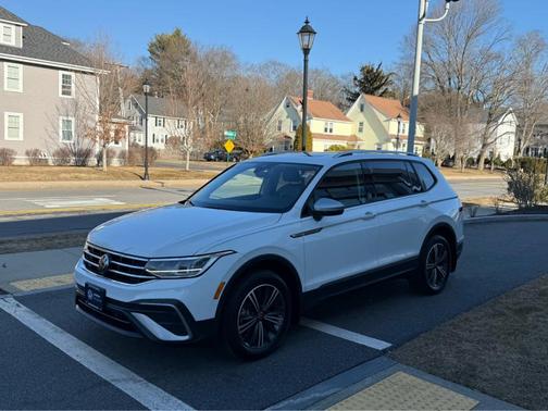 2024 Volkswagen Tiguan 2.0T Wolfsburg Edition