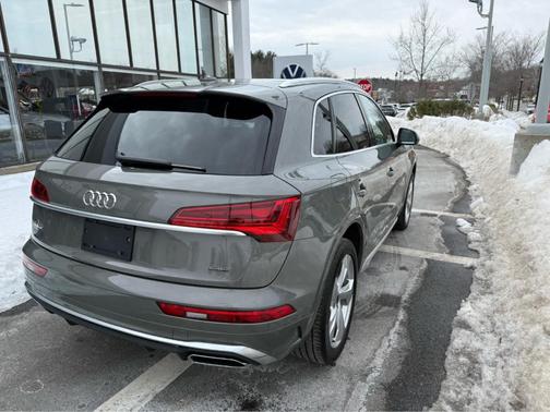 2023 Audi Q5 45 S line Premium Plus