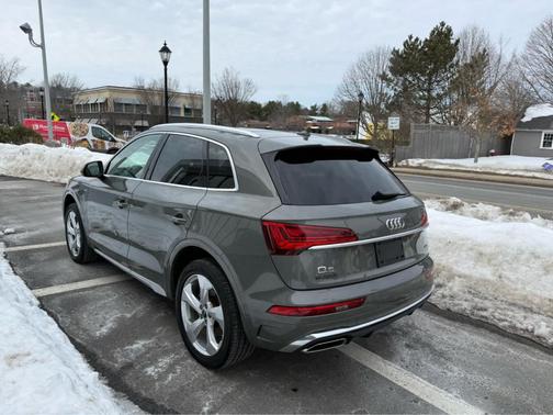 2023 Audi Q5 45 S line Premium Plus