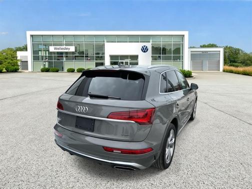 2023 Audi Q5 45 S line Premium Plus