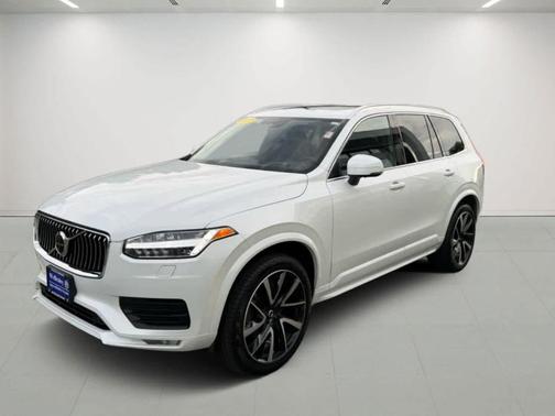 2021 Volvo XC90 T6 Momentum 6 Passenger