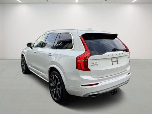 2021 Volvo XC90 T6 Momentum 6 Passenger