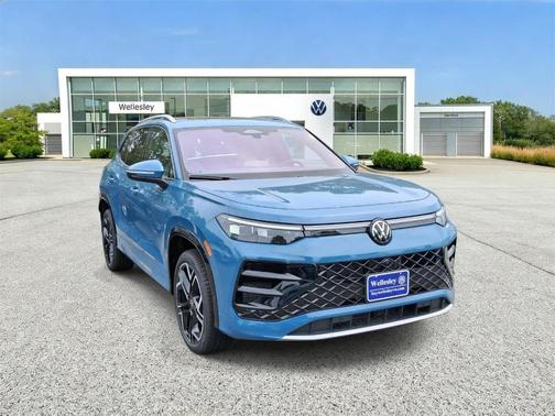 Monterey Blue Pearl 2026 Volkswagen Tiguan 2.0T SEL R-Line Turbo