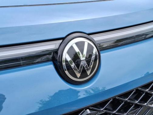 Monterey Blue Pearl 2026 Volkswagen Tiguan 2.0T SEL R-Line Turbo