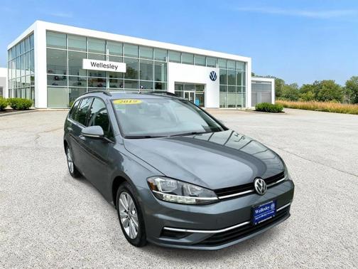 Platinum Gray Metallic 2019 Volkswagen Golf SportWagen 1.8T S