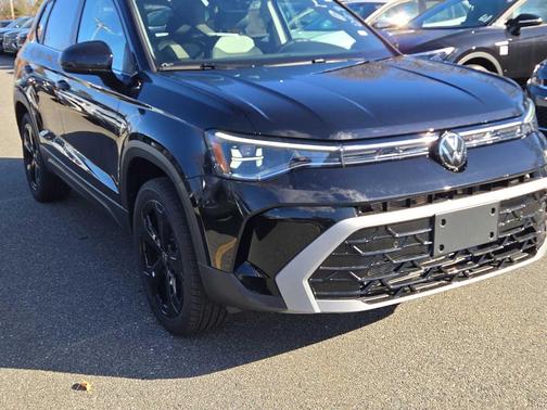 2026 Volkswagen Taos SEL