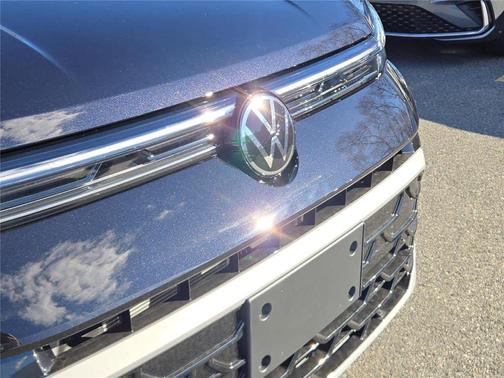 2026 Volkswagen Taos SEL