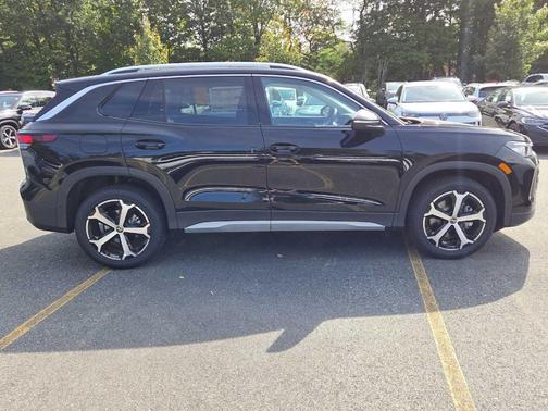 2025 Volkswagen Tiguan 2.0T SE