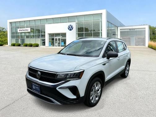 Pure White 2023 Volkswagen Taos 1.5T S