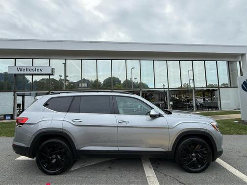 2024 Volkswagen Atlas 2.0T SE