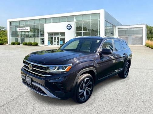 Deep Black Pearl Effect 2023 Volkswagen Atlas 3.6L SEL