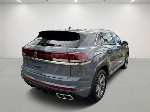 2024 Volkswagen Atlas Cross Sport 2.0T SEL R-Line