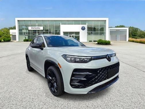Opal White Pearl 2026 Volkswagen Tiguan 2.0T SE R-Line Black